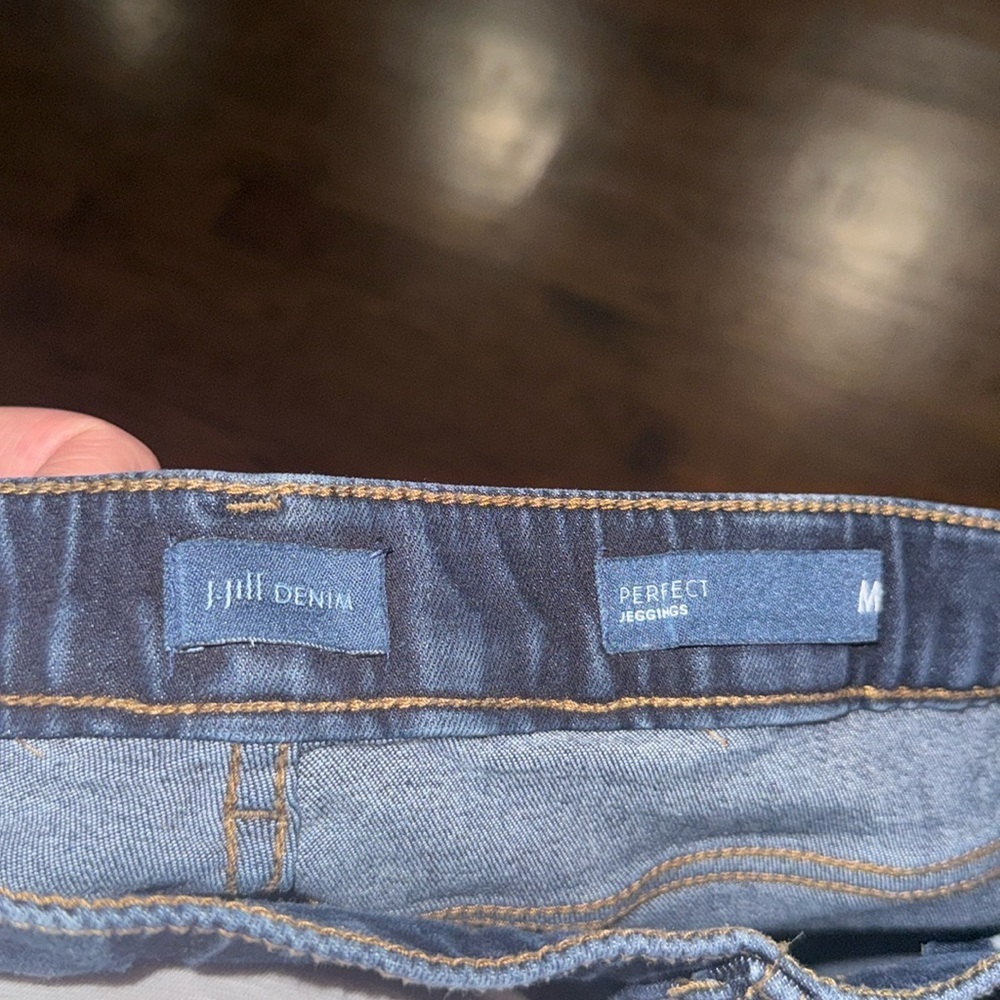 J Jill denim jeans, the perfect jegging size medium - Picture 5 of 5